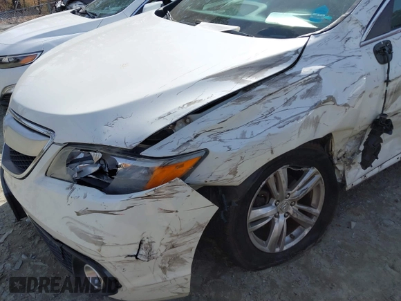 2014 Acura RDX Tech Pkg with VIN 5J8TB3H52EL013767, listed as a IAAI auction lot 41742160 with 143,057 mi miles. Bid and sale history available at carsss.com. Image 6.