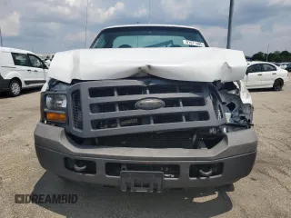 2005 Ford F-250 XL с VIN 1FTNF20575EB70989, выставлен на аукционе Copart как лот 61671485 с пробегом 126 995 миль миль и Чистый • Clean title. История ставок и продаж доступна на DreamBid. Изображение 5.