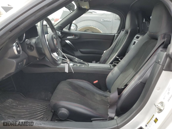 2019 FIAT 124 Spider Urbana Edition with VIN JC1NFAEK9K0143369, listed as a Copart auction lot 61454334 with NaN miles and Salvage Title. Bid and sale history available at carsss.com. Image 7.