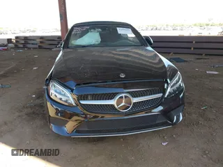 2019 Mercedes-Benz C 300 with VIN WDDWK8DB0KF776651, listed as a IAAI auction lot 42509259 with 28,061 mi miles and . Bid and sale history available at DreamBid. Image 6.