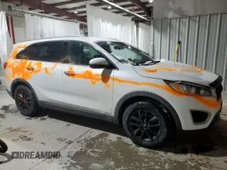 2017 Kia Sorento LX with VIN 5XYPGDA32HG321814, listed as a Copart auction lot 87640985 with 77,717 mi miles and Non Repairable. Bid and sale history available at carsss.com. Image 4.