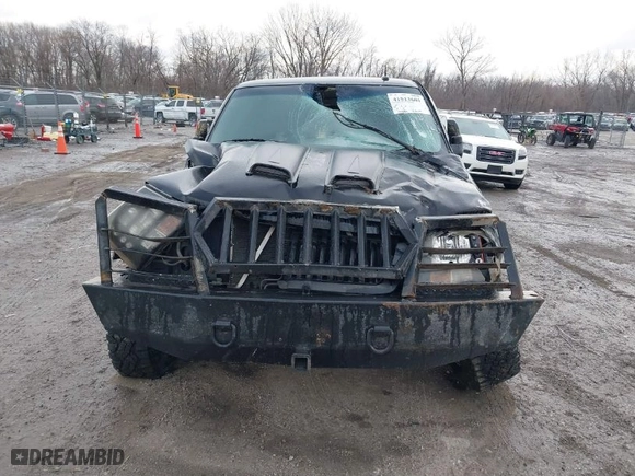 2003 Chevrolet Silverado 1500 LS with VIN 2GCEK19T831156203, listed as a IAAI auction lot 41513601 with 171,586 mi miles. Bid and sale history available at carsss.com. Image 12.