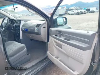 2010 Dodge Grand Caravan Hero with VIN 2D4RN3D15AR342941, listed as a IAAI auction lot 42036363 with 184,528 mi miles and . Bid and sale history available at DreamBid. Image 5.