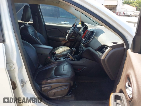 2015 Jeep Cherokee Trailhawk с VIN 1C4PJMBS5FW654399, выставлен на аукционе IAAI как лот 42550114 с пробегом 205 542 миль миль и . История ставок и продаж доступна на DreamBid. Изображение 5.