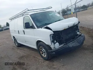 2012 GMC Savana Cargo with VIN 1GTS7AFX6C1177326, listed as a IAAI auction lot 41757201 with 133,851 mi miles. Bid and sale history available at carsss.com. Image 1.