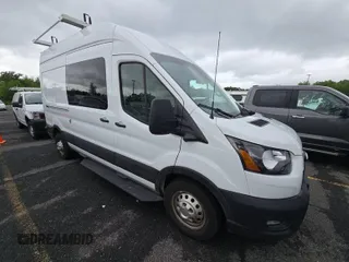 2023 Ford Transit Cargo с VIN 1FTBR2X82PKA60186, выставлен на аукционе IAAI как лот 42573161 с пробегом 47 202 миль миль и . История ставок и продаж доступна на DreamBid. Изображение 16.