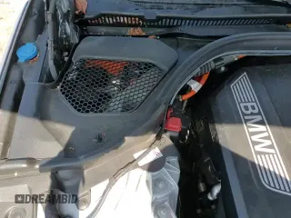 2019 BMW 5 Series 530e with VIN WBAJA9C53KB253749, listed as a Copart auction lot 64550855 with 41,269 mi miles and Salvage title. Bid and sale history available at DreamBid. Image 15.