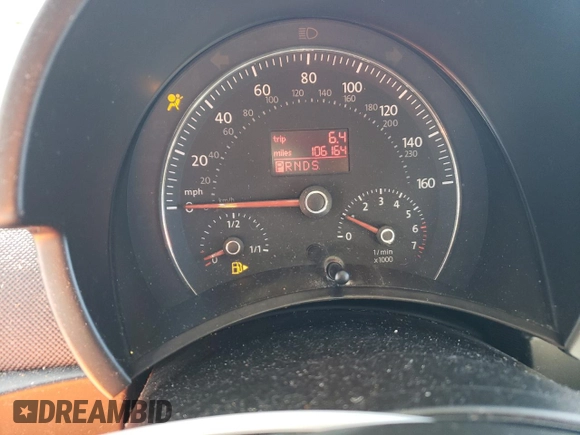 2007 Volkswagen Beetle with VIN 3VWSG31C97M510138, listed as a Copart auction lot 76146364 with 106,164 mi miles and Salvage Title. Bid and sale history available at DreamBid. Image 9.