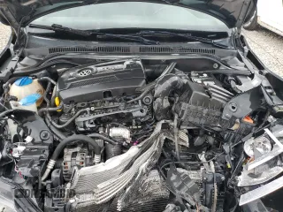 2014 Volkswagen Jetta SE z VIN 3VWD07AJ4EM239120, wystawiony jako Copart lot #57304045 z przebiegiem 183 748 mil mil oraz Szkoda całkowita • Salvage title. Historia ofert i sprzedaży dostępna na DreamBid. Obrazek 11.