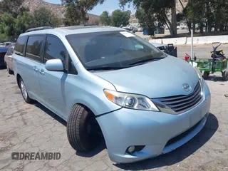 2016 Toyota Sienna XLE with VIN 5TDYK3DC3GS765228, listed as a IAAI auction lot 42574674 with 70,916 mi miles and . Bid and sale history available at DreamBid. Image 1.
