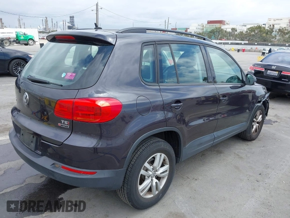 2016 Volkswagen Tiguan S with VIN WVGBV7AX6GW558257, listed as a IAAI auction lot 42185141 with 107,894 mi miles and . Bid and sale history available at DreamBid. Image 4.
