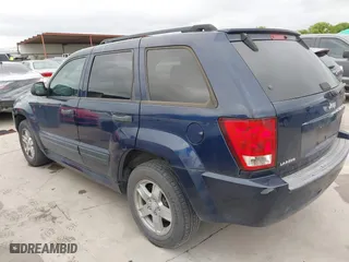 2006 Jeep Grand Cherokee Laredo with VIN 1J4GS48K16C287887, listed as a IAAI auction lot 41902431 with 163,868 mi miles. Bid and sale history available at carsss.com. Image 3.