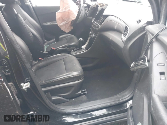2019 Chevrolet Trax LT with VIN KL7CJLSB1KB848693, listed as a IAAI auction lot 41984020 with 67,000 mi miles and . Bid and sale history available at carsss.com. Image 5.