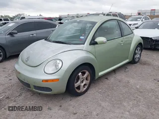 2006 Volkswagen New Beetle Coupe with VIN 3VWPW31CX6M416079, listed as a IAAI auction lot 42100000 with 108,268 mi miles. Bid and sale history available at carsss.com. Image 2.