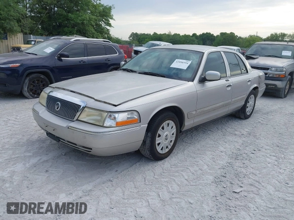 2004 Mercury Grand Marquis GS z VIN 2MEFM74W04X669087, wystawiony jako IAAI lot #42090394 z przebiegiem 172 008 mil mil oraz . Historia ofert i sprzedaży dostępna na DreamBid. Obrazek 2.