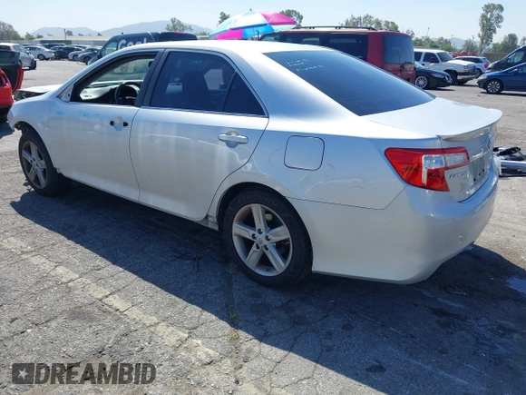 2013 Toyota Camry L with VIN 4T1BF1FK4DU249076, listed as a IAAI auction lot 42008768 with 85,030 mi miles. Bid and sale history available at carsss.com. Image 3.