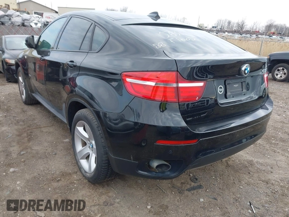 2014 BMW X6 xDrive35i z VIN 5UXFG2C56E0C45631, wystawiony jako IAAI lot #41967186 z przebiegiem 86 773 mil mil oraz . Historia ofert i sprzedaży dostępna na DreamBid. Obrazek 3.