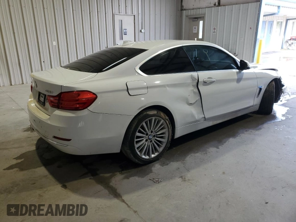 2014 BMW 4 Series 428i xDrive z VIN WBA3N9C59EF720294, wystawiony jako Copart lot #52714835 z przebiegiem 149 297 mil mil oraz Czysty tytuł • Clean title. Historia ofert i sprzedaży dostępna na DreamBid. Obrazek 3.
