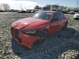 2021 BMW M4 Competition with VIN WBS33AZ01MCG48704, listed as a Copart auction lot 39058223 with 5,880 mi miles. Bid and sale history available at carsss.com. Image 1.
