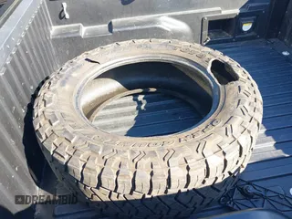 2018 Toyota Tacoma SR5 z VIN 3TMAZ5CN0JM077058, wystawiony jako IAAI lot #41685472 z przebiegiem 37 945 mil mil oraz . Historia ofert i sprzedaży dostępna na DreamBid. Obrazek 12.