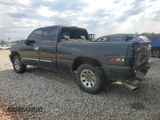 2005 Chevrolet Silverado 1500 Z71 with VIN 1GCEK19B35E125286, listed as a Copart auction lot 52645185 with Not Provided miles and Salvage Title. Bid and sale history available at DreamBid. Image 2.