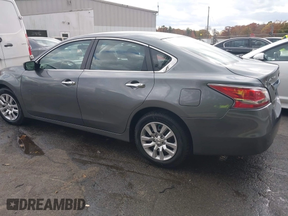 2014 Nissan Altima SV with VIN 1N4AL3AP1EN355509, listed as a IAAI auction lot 40895974 with 264,525 mi miles and . Bid and sale history available at carsss.com. Image 3.