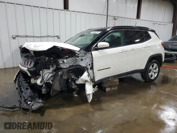 2019 Jeep Compass Altitude z VIN 3C4NJDBBXKT656785, wystawiony jako Copart lot #59485815 z przebiegiem 85 940 mil mil oraz Szkoda całkowita • Salvage title. Historia ofert i sprzedaży dostępna na DreamBid. Obrazek 1.