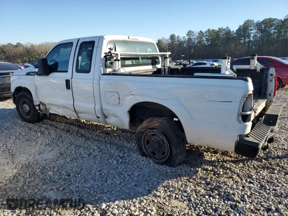 2012 Ford Super Duty F-250 SRW XL with VIN 1FT7X2A62CEB82560, listed as a Copart auction lot 88019365 with 391,447 mi miles and Salvage Title. Bid and sale history available at carsss.com. Image 2.