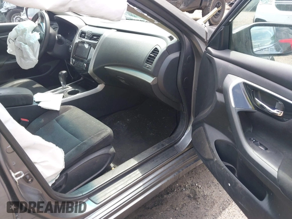 2014 Nissan Altima 2.5 S with VIN 1N4AL3AP5EC150741, listed as a IAAI auction lot 42112008 with 1 mi miles. Bid and sale history available at carsss.com. Image 5.