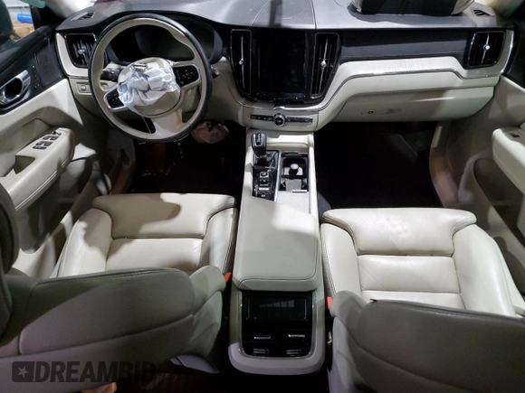 2020 Volvo XC60 Inscription with VIN YV4A22RL0L1549281, listed as a Copart auction lot 44229645 with 80,221 mi miles and Salvage title. Bid and sale history available at DreamBid. Image 8.