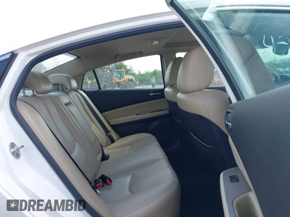 2009 Mazda 6 S Grand Touring with VIN 1YVHP82B995M09281, listed as a IAAI auction lot 42060946 with 102,423 mi miles and . Bid and sale history available at DreamBid. Image 8.