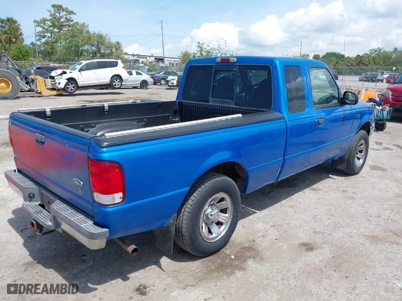 2000 Ford Ranger XL with VIN 1FTYR14V0YPB69300, listed as a IAAI auction lot 41872578 with 178,175 mi miles. Bid and sale history available at carsss.com. Image 4.