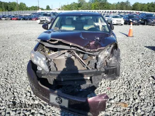2011 Toyota Avalon with VIN 4T1BK3DB8BU407796, listed as a Copart auction lot 61911175 with 113,309 mi miles and Salvage title. Bid and sale history available at DreamBid. Image 5.