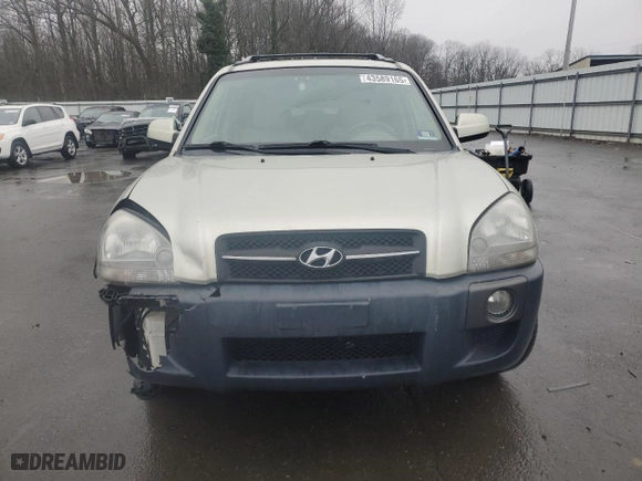 2008 Hyundai Tucson SE with VIN KM8JN12D68U774751, listed as a Copart auction lot 43589165 with 145,833 mi miles and Salvage Title. Bid and sale history available at carsss.com. Image 5.
