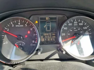 2015 Nissan Rogue S z VIN JN8AS5MV9FW751612, wystawiony jako Copart lot #60938475 z przebiegiem 189 815 mil mil oraz Szkoda całkowita • Salvage title. Historia ofert i sprzedaży dostępna na DreamBid. Obrazek 9.