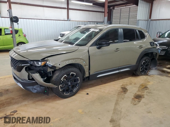 2024 Mazda CX-50 2.5 Turbo z VIN 7MMVABXY8RN229598, wystawiony jako Copart lot #52670655 z przebiegiem 21 776 mil mil oraz Szkoda całkowita • Salvage title. Historia ofert i sprzedaży dostępna na DreamBid. Obrazek 1.