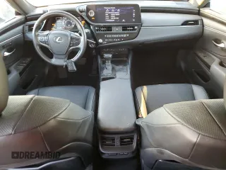 2022 Lexus ES 300h с VIN 58ADA1C12NU025768, выставлен на аукционе Copart как лот 79717704 с пробегом 70 690 миль миль и Списание • Salvage title. История ставок и продаж доступна на DreamBid. Изображение 8.