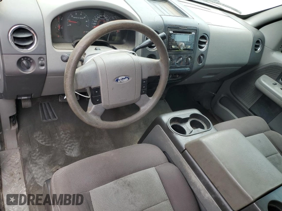 2005 Ford F-150 XLT z VIN 1FTPX12515FB44007, wystawiony jako Copart lot #54070015 z przebiegiem 153 580 mil mil oraz Szkoda całkowita • Salvage title. Historia ofert i sprzedaży dostępna na DreamBid. Obrazek 8.