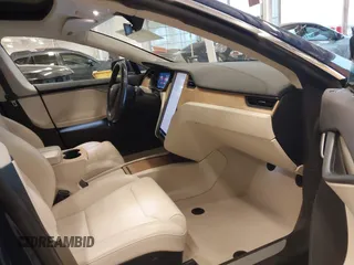 2018 Tesla Model S 75D with VIN 5YJSA1E24JF276044, listed as a IAAI auction lot 41798530 with 53,462 mi miles and . Bid and sale history available at DreamBid. Image 5.