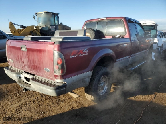 2004 Ford Super Duty F-250 XL with VIN 1FTNX21L14EC45372, listed as a Copart auction lot 43745835 with 288,130 mi miles and Salvage Title. Bid and sale history available at carsss.com. Image 3.