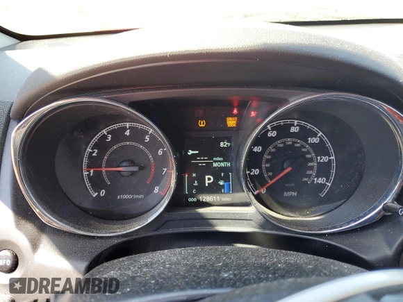 2018 Mitsubishi Outlander ES z VIN JA4AP3AU8JU003624, wystawiony jako Copart lot #50222305 z przebiegiem 128 611 mil mil oraz Czysty tytuł • Clean title. Historia ofert i sprzedaży dostępna na DreamBid. Obrazek 9.