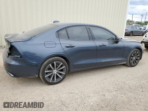 2021 Volvo S60 Momentum with VIN 7JR102FZ0MG119610, listed as a Copart auction lot 69328004 with 25,104 mi miles and Salvage Title. Bid and sale history available at carsss.com. Image 3.