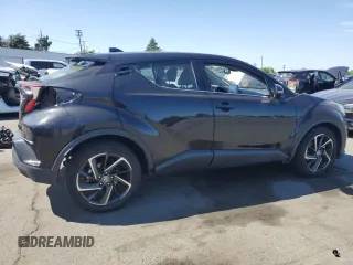 2020 Toyota C-HR LE z VIN JTNKHMBXXL1068125, wystawiony jako Copart lot #58858865 z przebiegiem 43 805 mil mil oraz Szkoda całkowita • Salvage title. Historia ofert i sprzedaży dostępna na DreamBid. Obrazek 3.