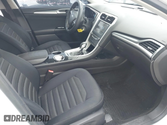 2013 Ford Fusion SE with VIN 3FA6P0HR1DR108678, listed as a IAAI auction lot 42028440 with 105,455 mi miles. Bid and sale history available at carsss.com. Image 5.