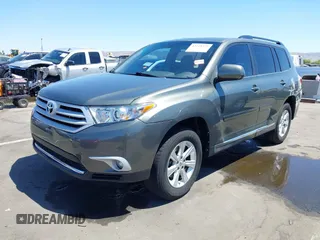 2012 Toyota Highlander with VIN 5TDBK3EHXCS130906, listed as a IAAI auction lot 42228273 with 89,749 mi miles and . Bid and sale history available at DreamBid. Image 2.