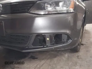 2011 Volkswagen Jetta SE с VIN 3VWBZ7AJ2BM326488, выставлен на аукционе IAAI как лот 41440467 с пробегом 179 888 миль миль и . История ставок и продаж доступна на DreamBid. Изображение 18.