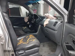 2005 Honda Pilot EX-L with VIN 5FNYF18575B064830, listed as a IAAI auction lot 41825259 with 250,467 mi miles. Bid and sale history available at carsss.com. Image 5.