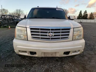 2004 Cadillac Escalade z VIN 1GYEK63N64R200175, wystawiony jako Copart lot #86566364 z przebiegiem Nie podano mil oraz Szkoda całkowita • Salvage title. Historia ofert i sprzedaży dostępna na DreamBid. Obrazek 5.