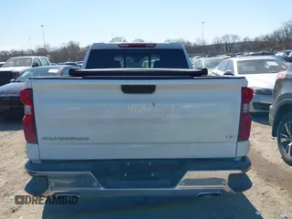 2025 Chevrolet Silverado 1500 LT with VIN 2GCUKDED7S1126992, listed as a IAAI auction lot 41696975 with 5,459 mi miles and . Bid and sale history available at DreamBid. Image 17.