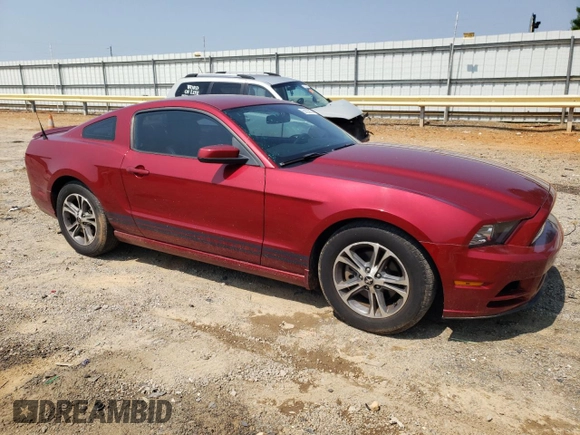 2014 Ford Mustang V6 z VIN 1ZVBP8AM9E5295336, wystawiony jako Copart lot #60023635 z przebiegiem 81 855 mil mil oraz Szkoda całkowita • Salvage title. Historia ofert i sprzedaży dostępna na DreamBid. Obrazek 4.